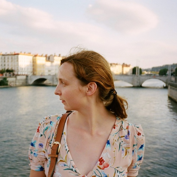 Meet your Posher, Alison - Picture 1 of 1